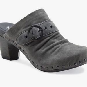 Dansko Womens Gray Nadine Suede Round Toe Slip On Studded Clog Heel